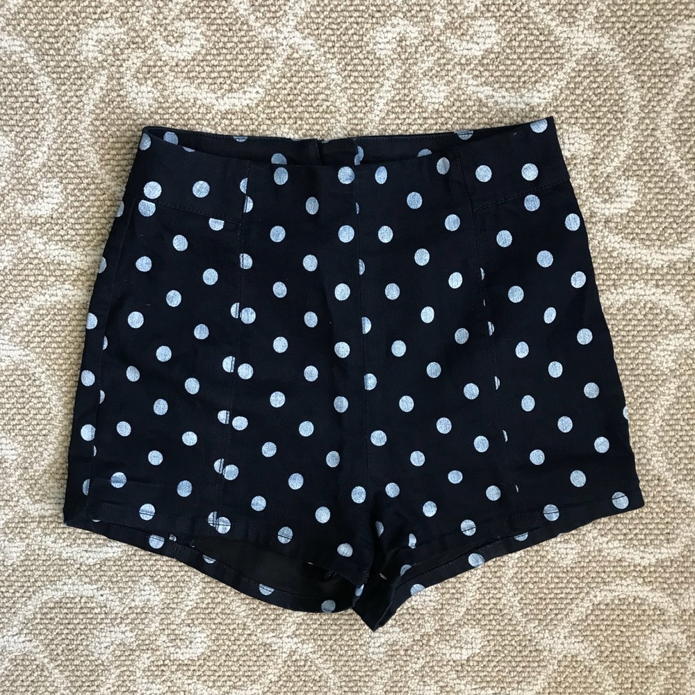 NAVY BLUE POLKA DOT HIGH WAISTED SHORTS 🔵⚪️🔵⚪️